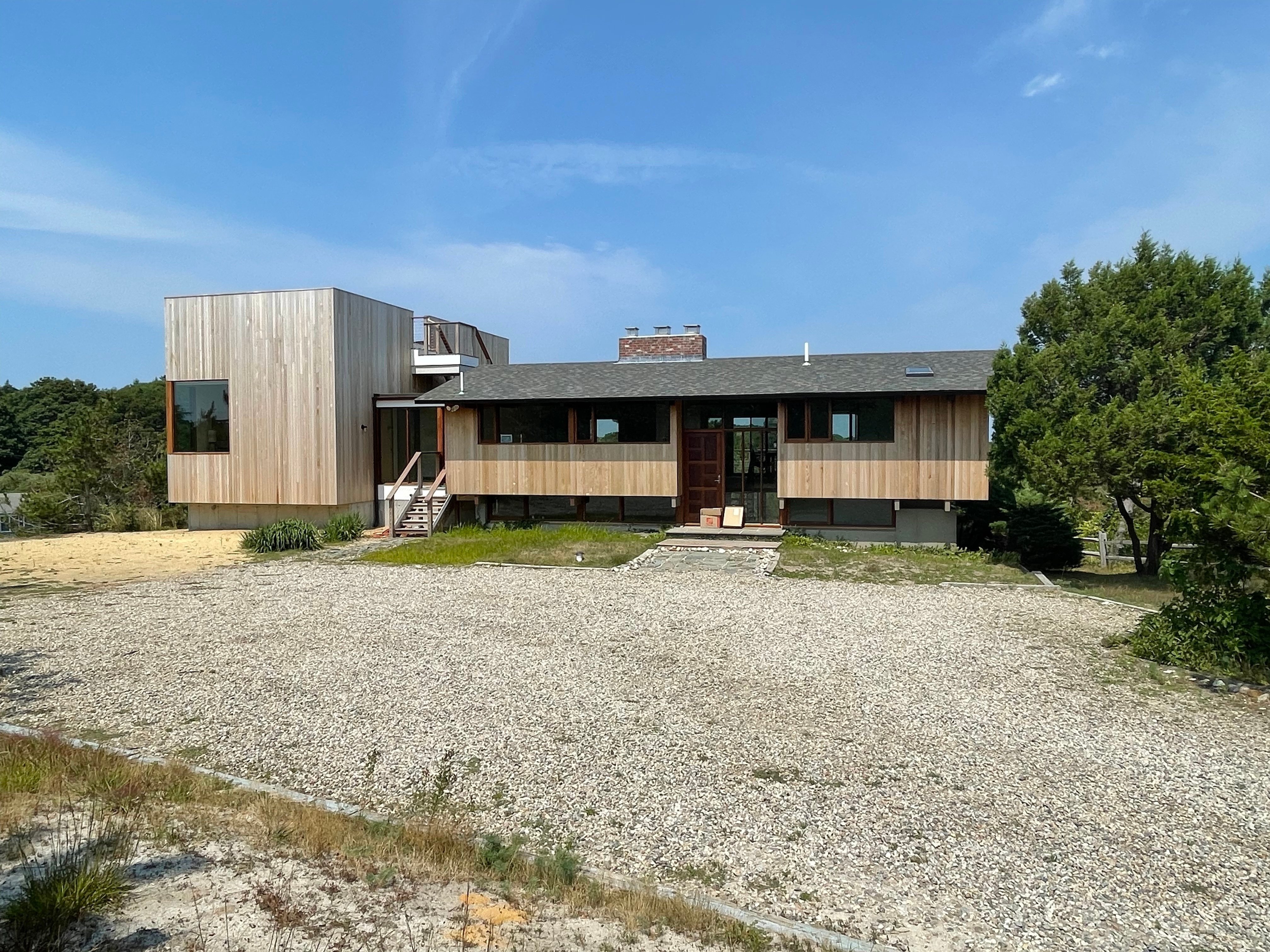 Acorn-Deck-House-modern-house-design-Highland-Light-12